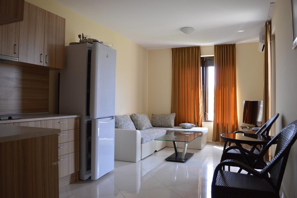 Afrodita Apartments 2 Sinemoretz Εξωτερικό φωτογραφία