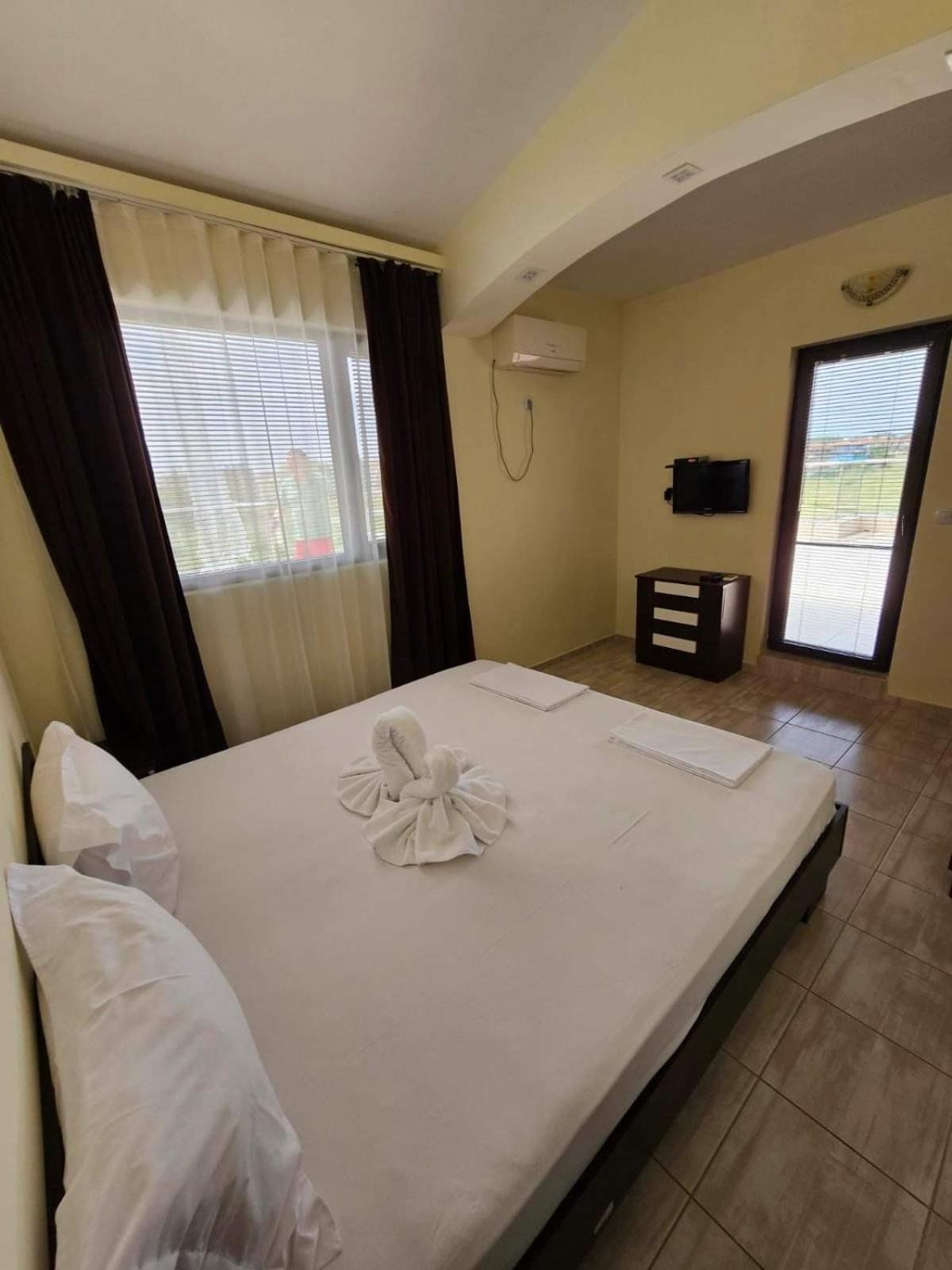 Afrodita Apartments 2 Sinemoretz Εξωτερικό φωτογραφία